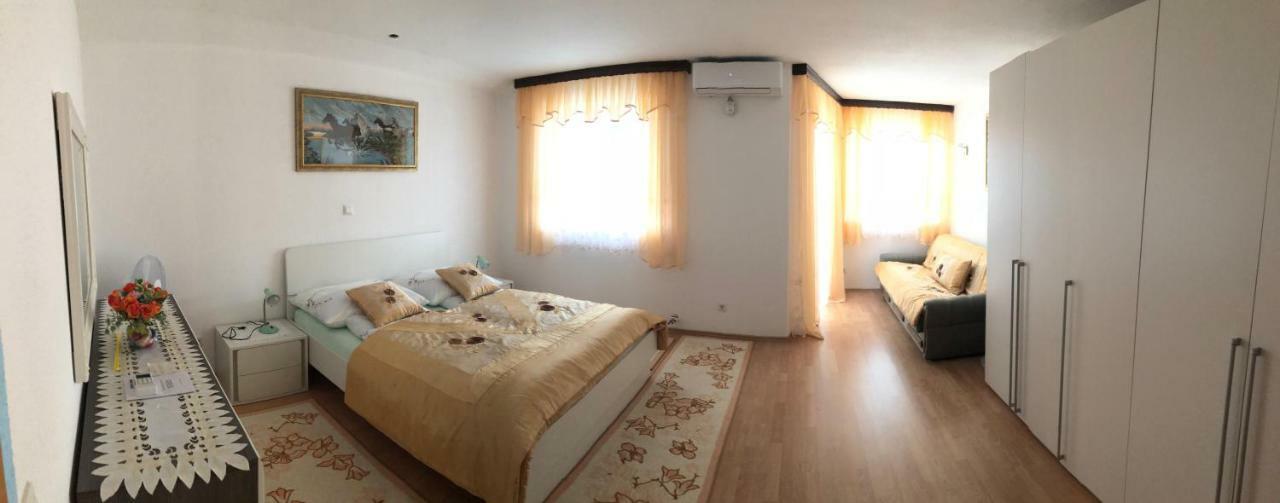 Apartments M&M Terzic 포레치 외부 사진